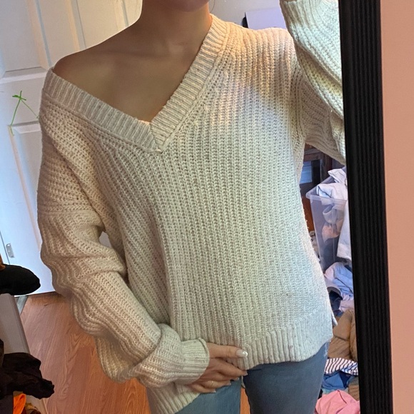 Gentle fawn sweater - Picture 9 of 10
